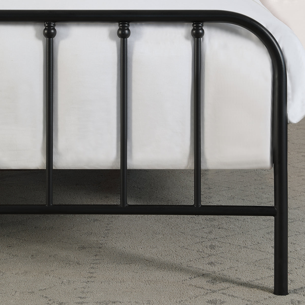 Shandwick King Bed - Black Metal